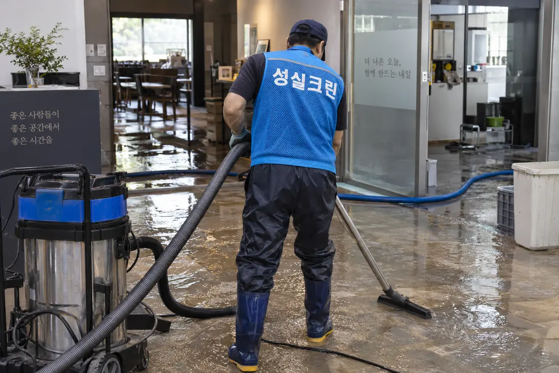 성실크린 침수청소·역류청소 작업 현장